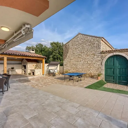 Sara&toni Willa Galižana