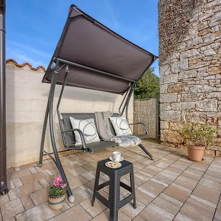 Willa Sara&toni Galižana